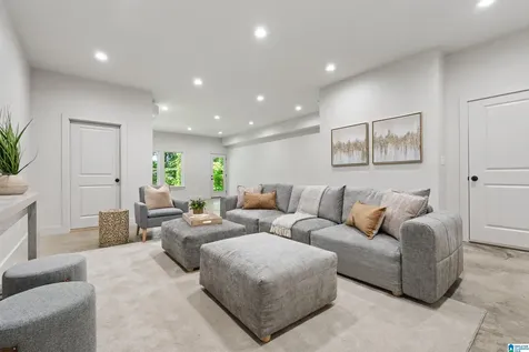 3532 Lynngate Circle Hoover AL 35216