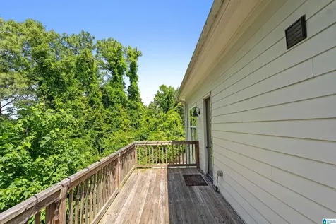 3532 Lynngate Circle Hoover AL 35216