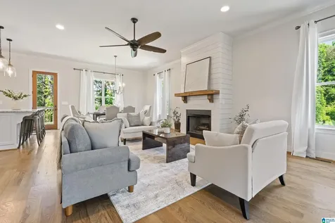 3532 Lynngate Circle Hoover AL 35216