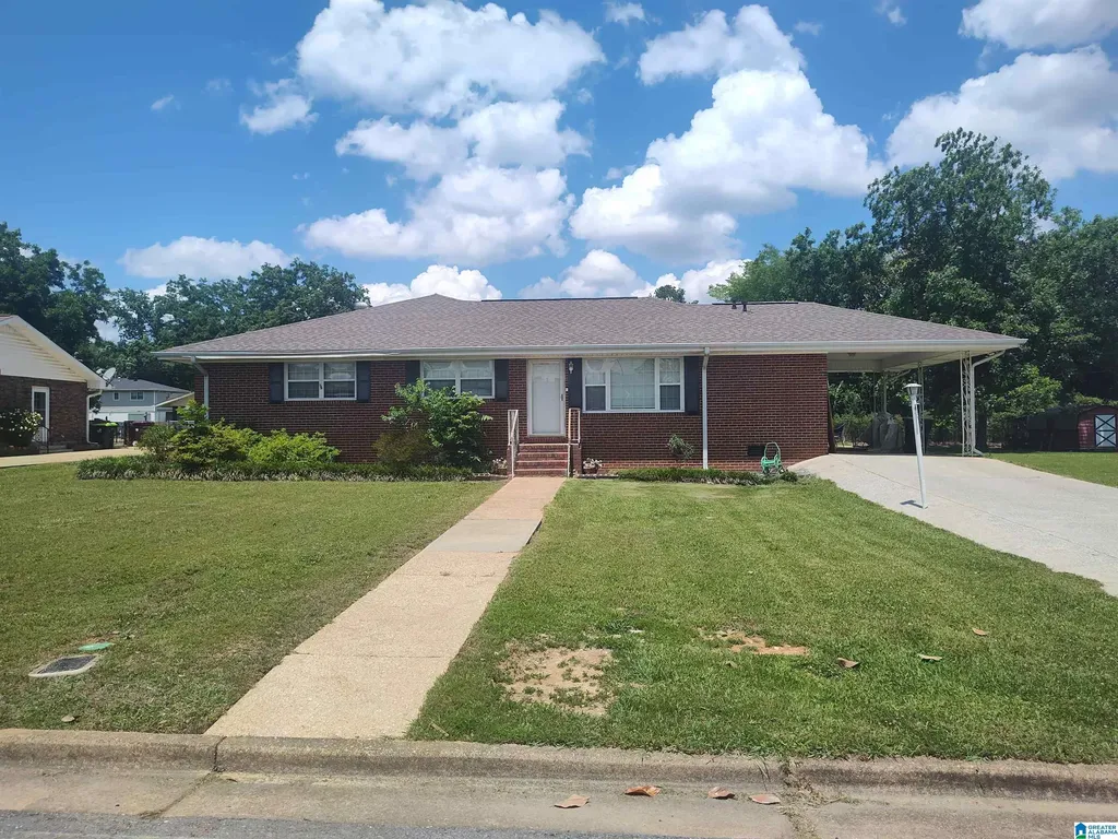 812 Magnolia Drive Sylacauga AL 35150