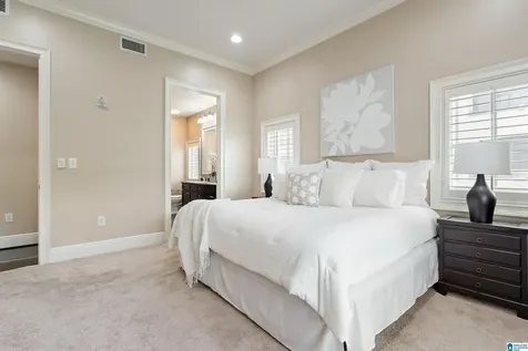200 Hallman Hill E Homewood AL 35209