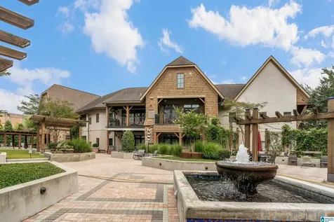 200 Hallman Hill E Homewood AL 35209