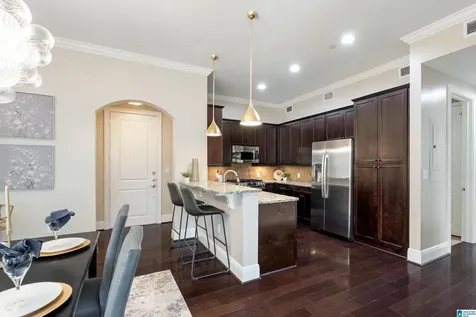 200 Hallman Hill E Homewood AL 35209