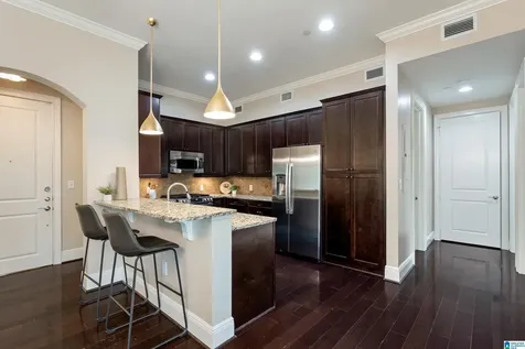 200 Hallman Hill E Homewood AL 35209