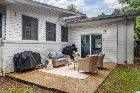 660 Bourbon Circle Birmingham AL 35213