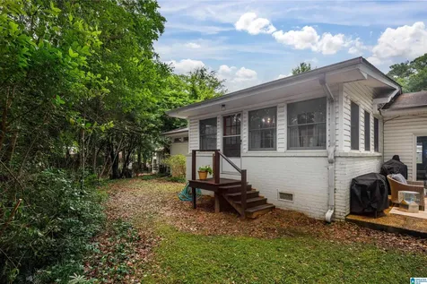 660 Bourbon Circle Birmingham AL 35213