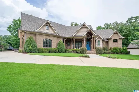 221 River Oaks Drive Helena AL 35080