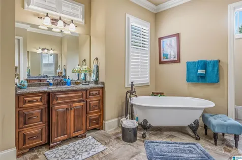 221 River Oaks Drive Helena AL 35080