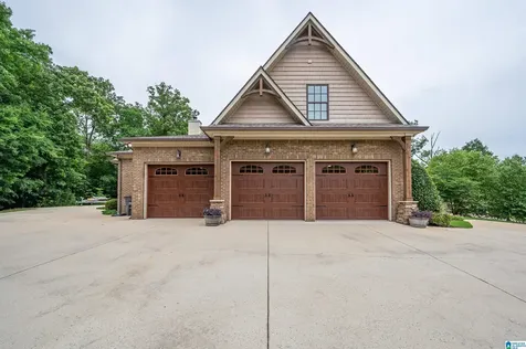 221 River Oaks Drive Helena AL 35080