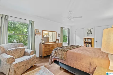 3264 Overton Manor Drive Vestavia Hills AL 35243