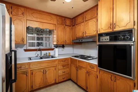 3003 Crestlane Drive Adamsville AL 35005