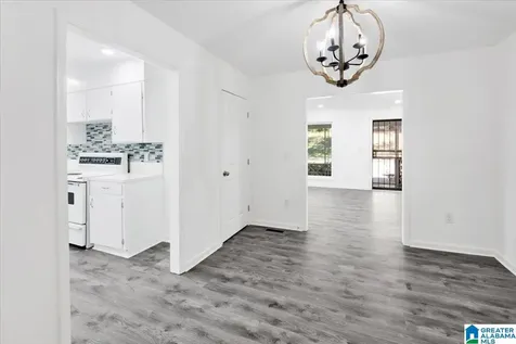 915 8th Avenue Midfield AL 35228
