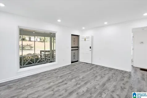 915 8th Avenue Midfield AL 35228