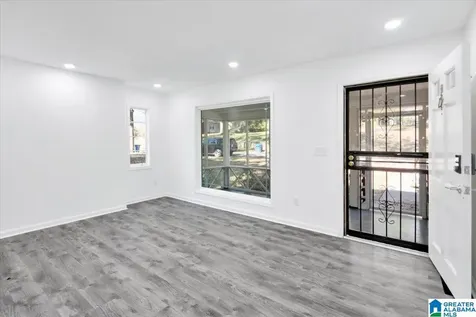 915 8th Avenue Midfield AL 35228