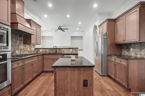 1559 Pumphouse Court Vestavia Hills AL 35243