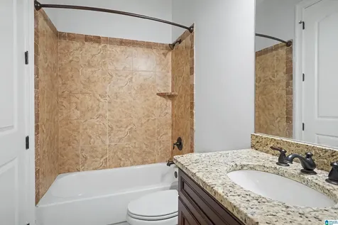 1559 Pumphouse Court Vestavia Hills AL 35243