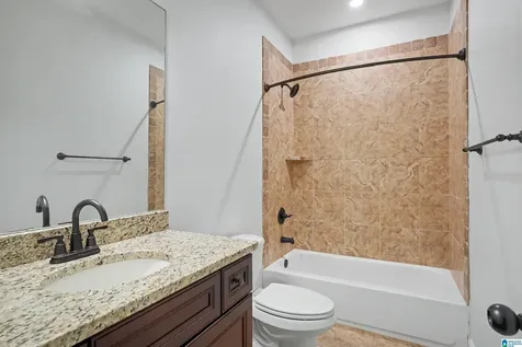 1559 Pumphouse Court Vestavia Hills AL 35243
