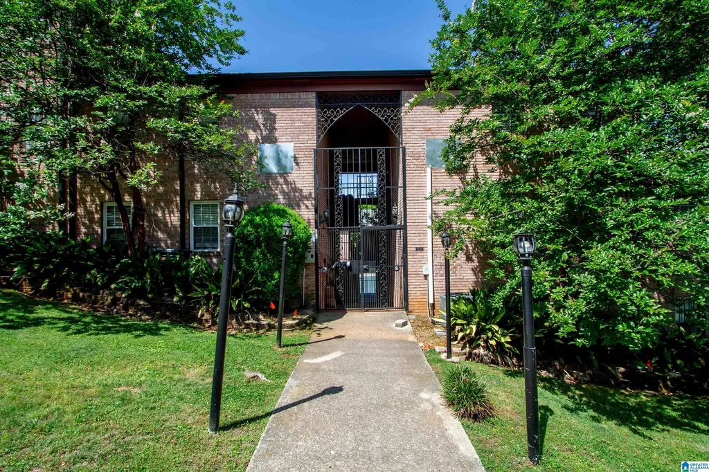 1570 15th Street S Birmingham AL 35205