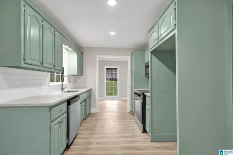 300 34th Avenue NE Center Point AL 35215