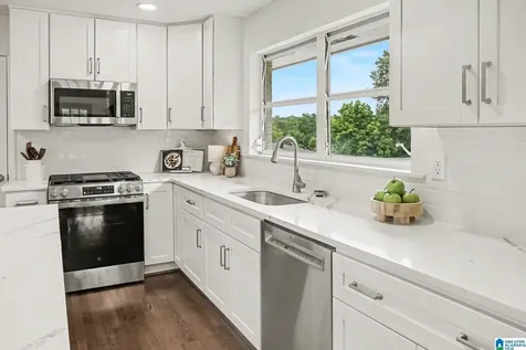 3160 Valley Park Drive Vestavia Hills AL 35243
