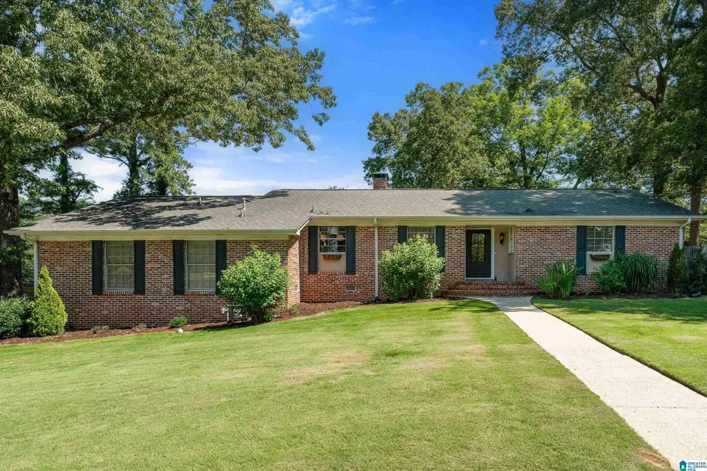 3253 Brashford Road Vestavia Hills AL 35216