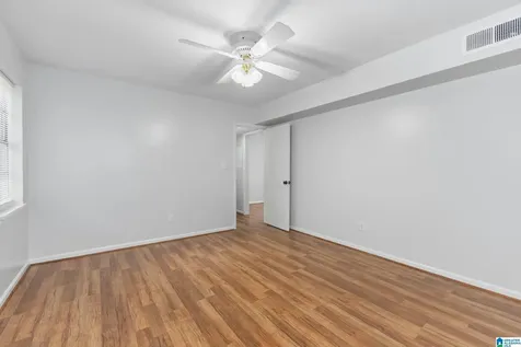 2038 Montreat Circle Vestavia Hills AL 35216