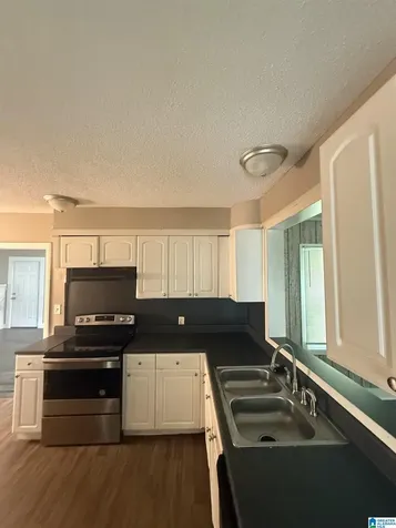 425 12th Avenue Midfield AL 35228