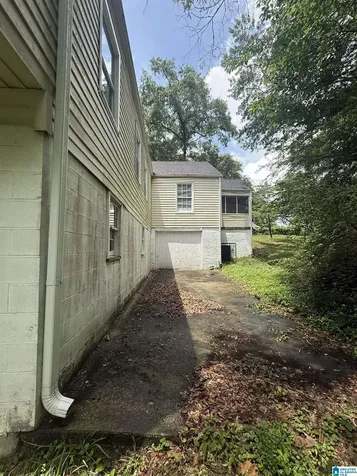 425 12th Avenue Midfield AL 35228