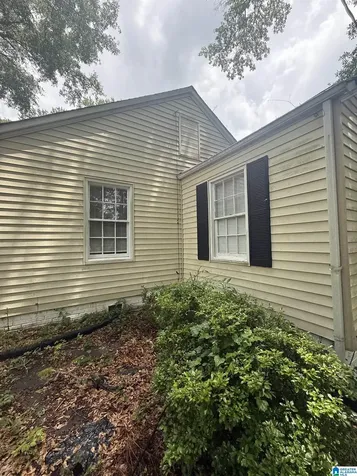 425 12th Avenue Midfield AL 35228
