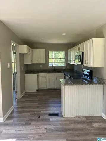 828 Martinwood Lane Birmingham AL 35235