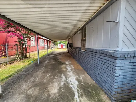 2725 Parklawn Avenue SW Birmingham AL 35211