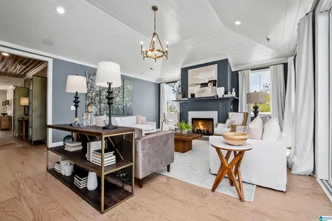111 Calvert Circle Hoover AL 35244