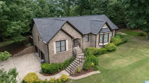 5785 Meadowview Drive Trussville AL 35173