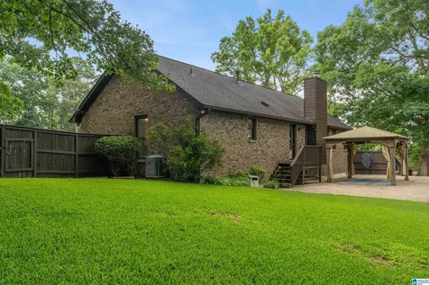5785 Meadowview Drive Trussville AL 35173