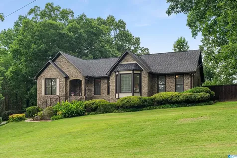 5785 Meadowview Drive Trussville AL 35173