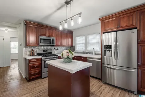 4028 N Cahaba Drive Vestavia Hills AL 35243
