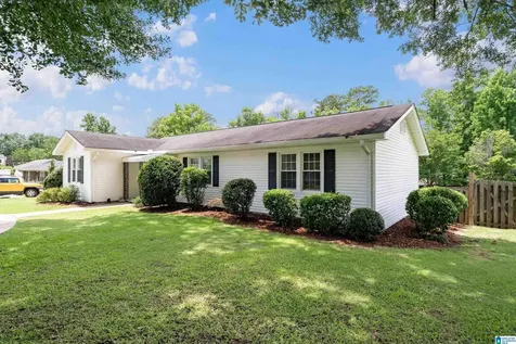 4028 N Cahaba Drive Vestavia Hills AL 35243