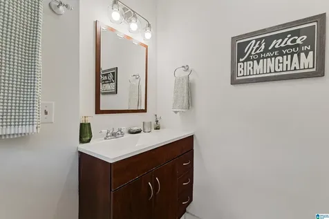 4028 N Cahaba Drive Vestavia Hills AL 35243
