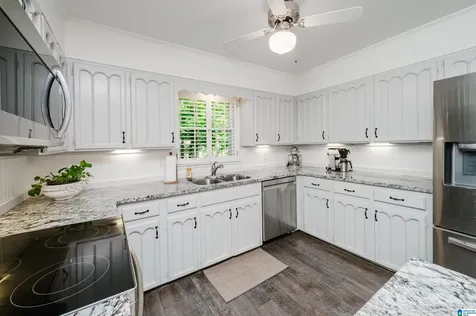 3560 Valley Circle Vestavia Hills AL 35243