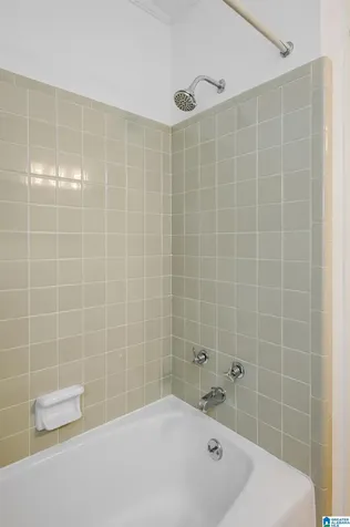 3560 Valley Circle Vestavia Hills AL 35243