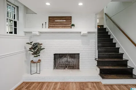 3560 Valley Circle Vestavia Hills AL 35243