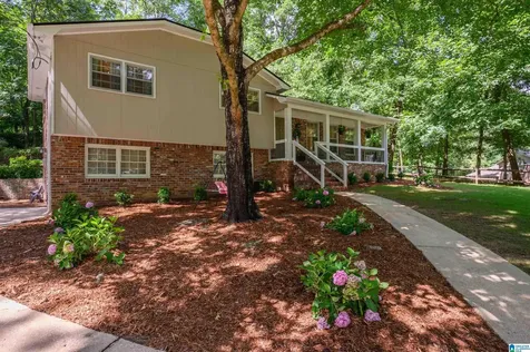 3560 Valley Circle Vestavia Hills AL 35243
