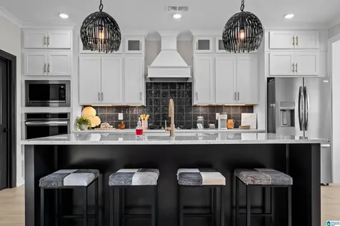 001 Blackridge Crest Hoover AL 35244