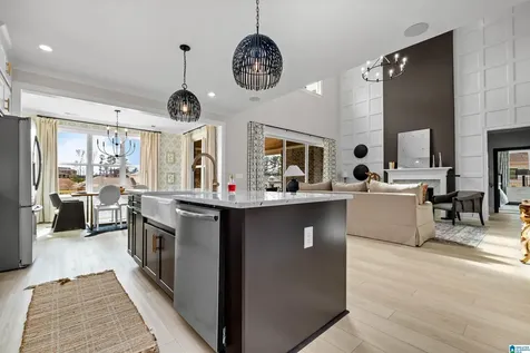 001 Blackridge Crest Hoover AL 35244