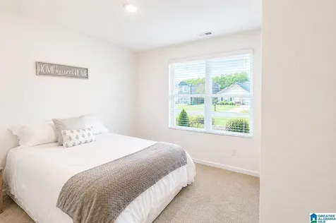 710 Sterling Place Odenville AL 35120