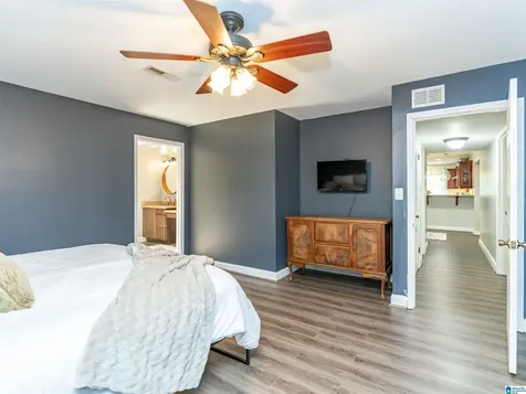 4032 Meadowview Circle Vestavia Hills AL 35243