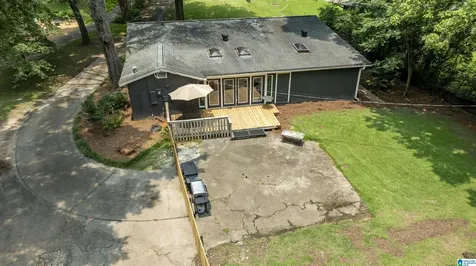 4032 Meadowview Circle Vestavia Hills AL 35243