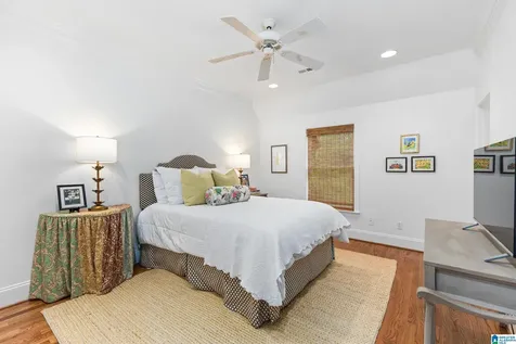 1716 Saulter Road Homewood AL 35209