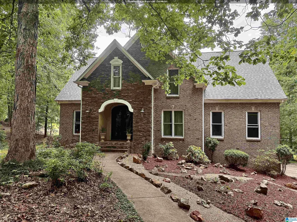 300 Twelve Oaks Circle Chelsea AL 35043
