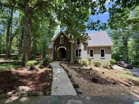 300 Twelve Oaks Circle Chelsea AL 35043